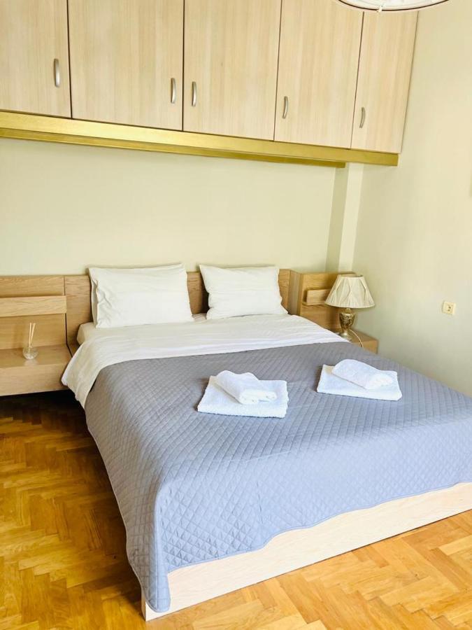 Neoclassical 2Bed In Kallimarmaro Atény Exteriér fotografie