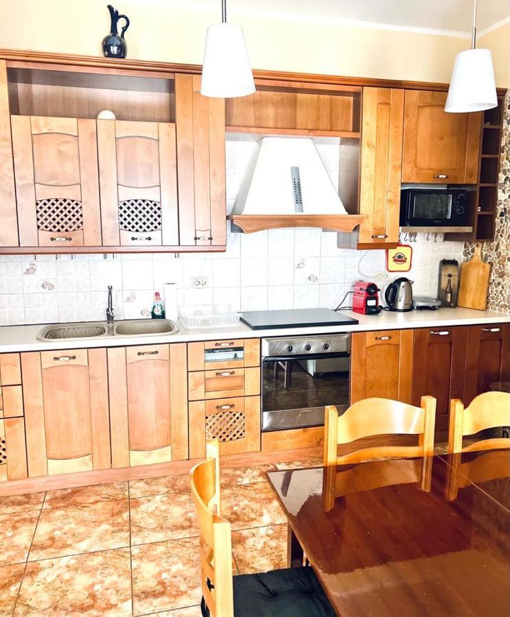 Neoclassical 2Bed In Kallimarmaro Atény Exteriér fotografie